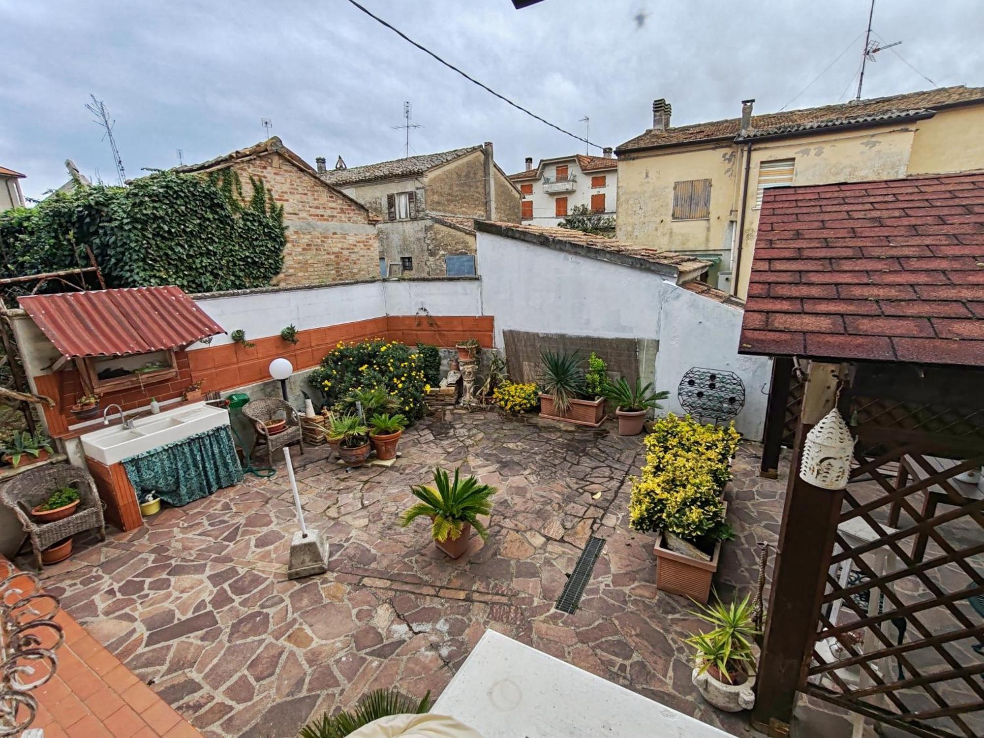 B&B A Casa Di Mael San Costanzo Extérieur photo