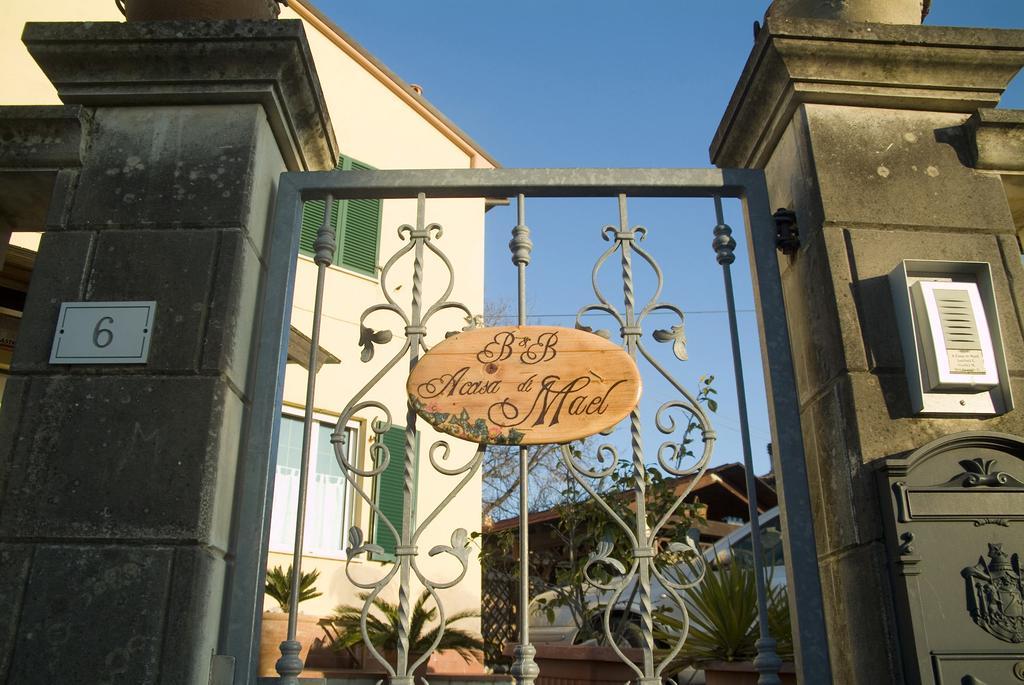 B&B A Casa Di Mael San Costanzo Extérieur photo